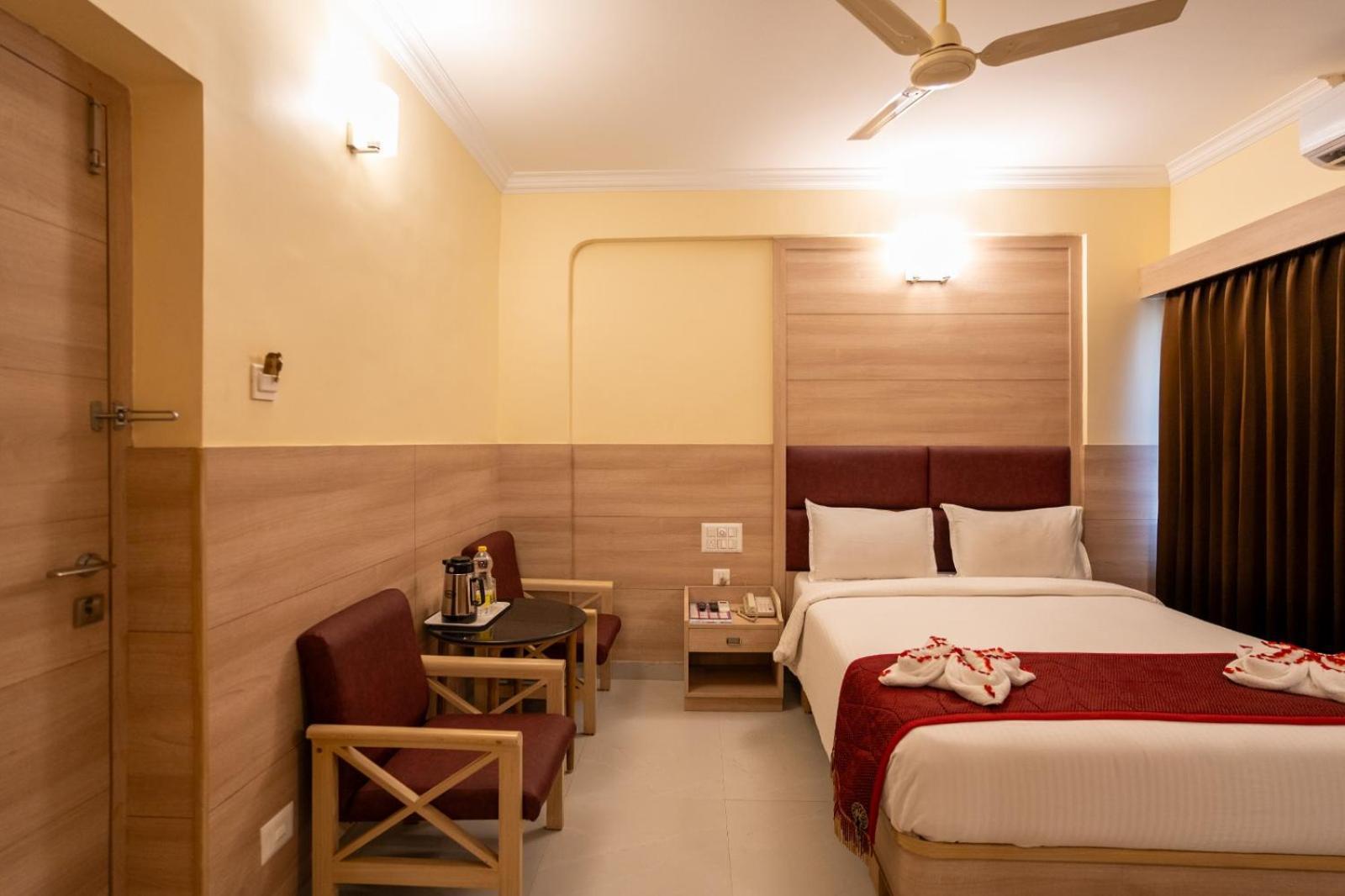 Sree Bharani Hotels Tirunelweli Zewnętrze zdjęcie
