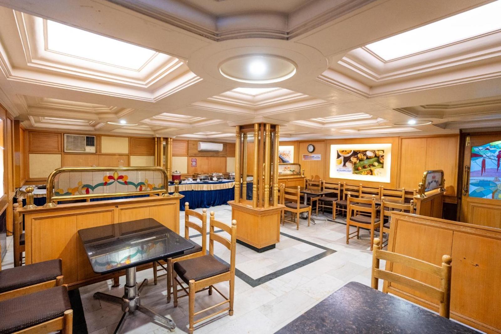 Sree Bharani Hotels Tirunelweli Zewnętrze zdjęcie