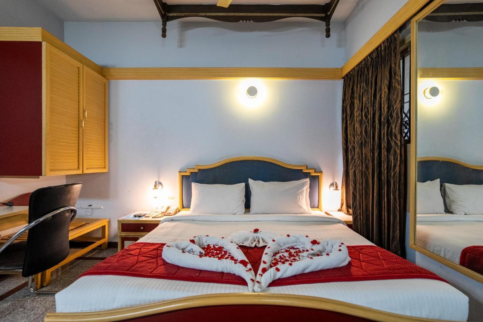 Sree Bharani Hotels Tirunelweli Zewnętrze zdjęcie
