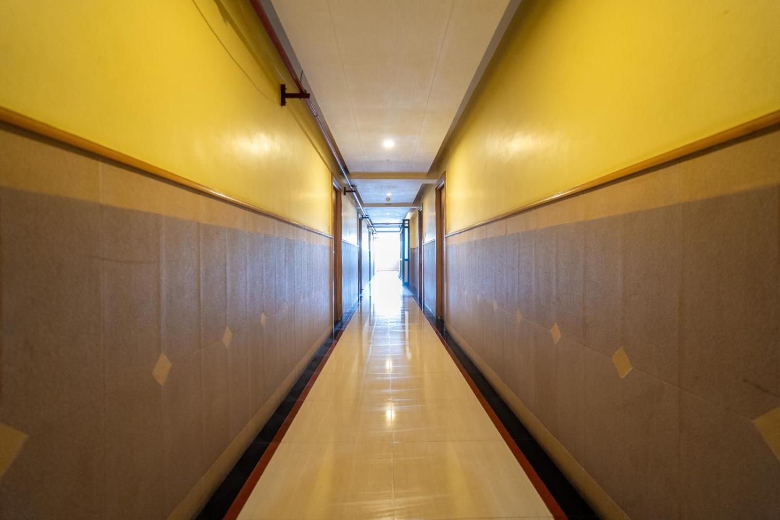 Sree Bharani Hotels Tirunelweli Zewnętrze zdjęcie