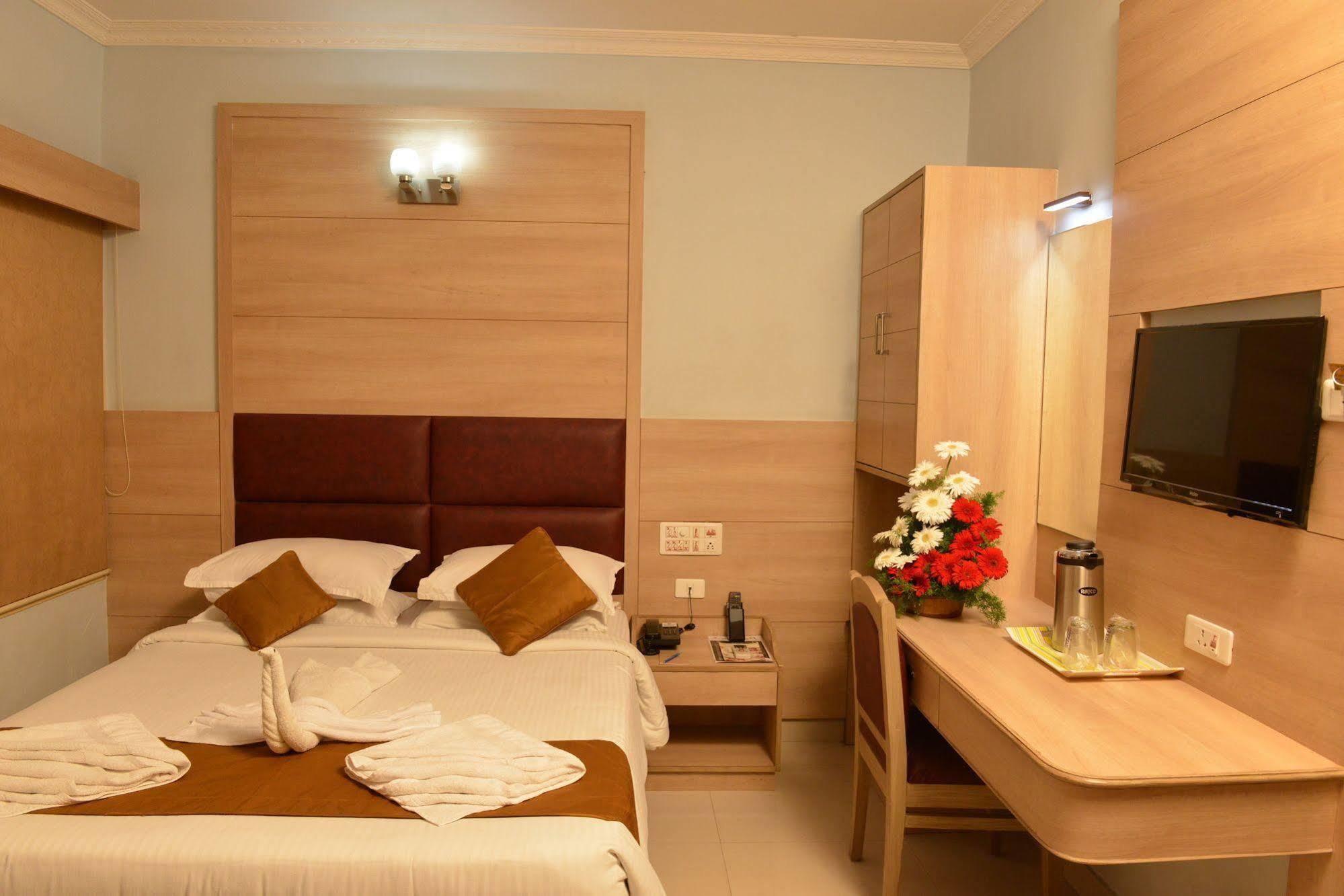 Sree Bharani Hotels Tirunelweli Zewnętrze zdjęcie